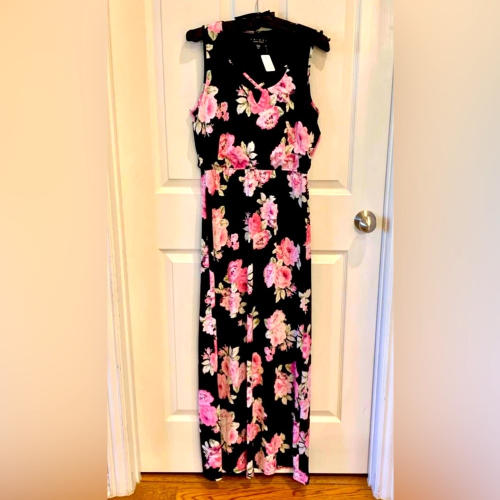 Maxi length floral on black dress size Medium